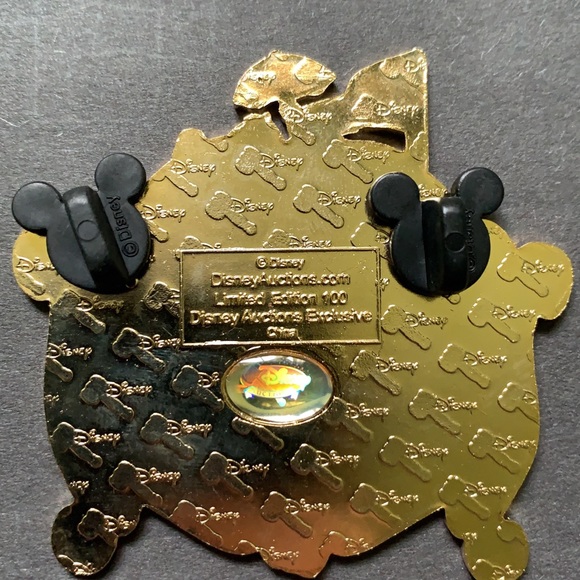 Limited Edition 100 Disney Auction Donald Pin - Picture 2 of 2